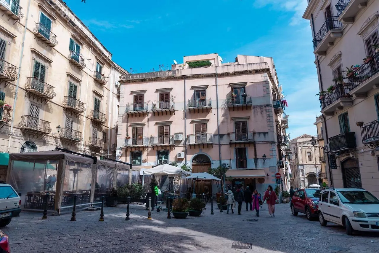 Nicolhouse - Appartamento Nel Centro Storico Di Palermo